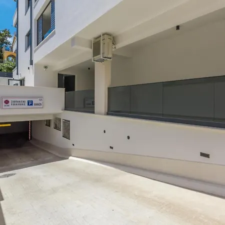 Apartment Barbara, 300m From The Sea Porec